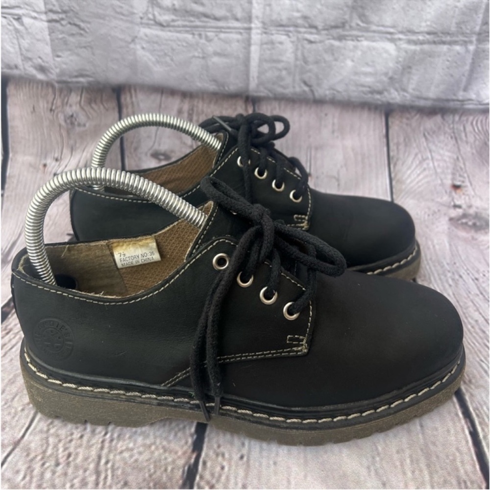 Candie’s lace up Ankle shoes